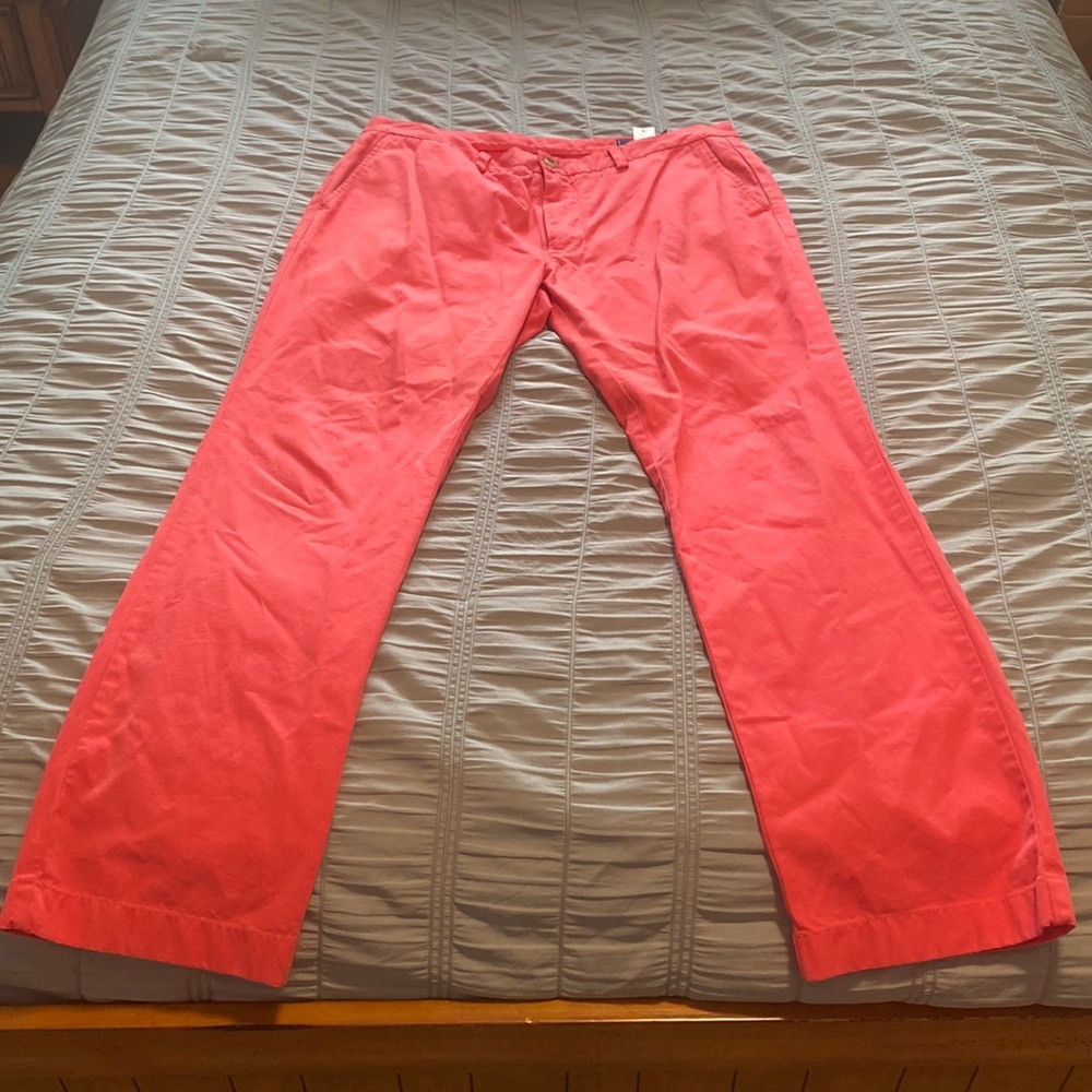Vineyard vines pink pants